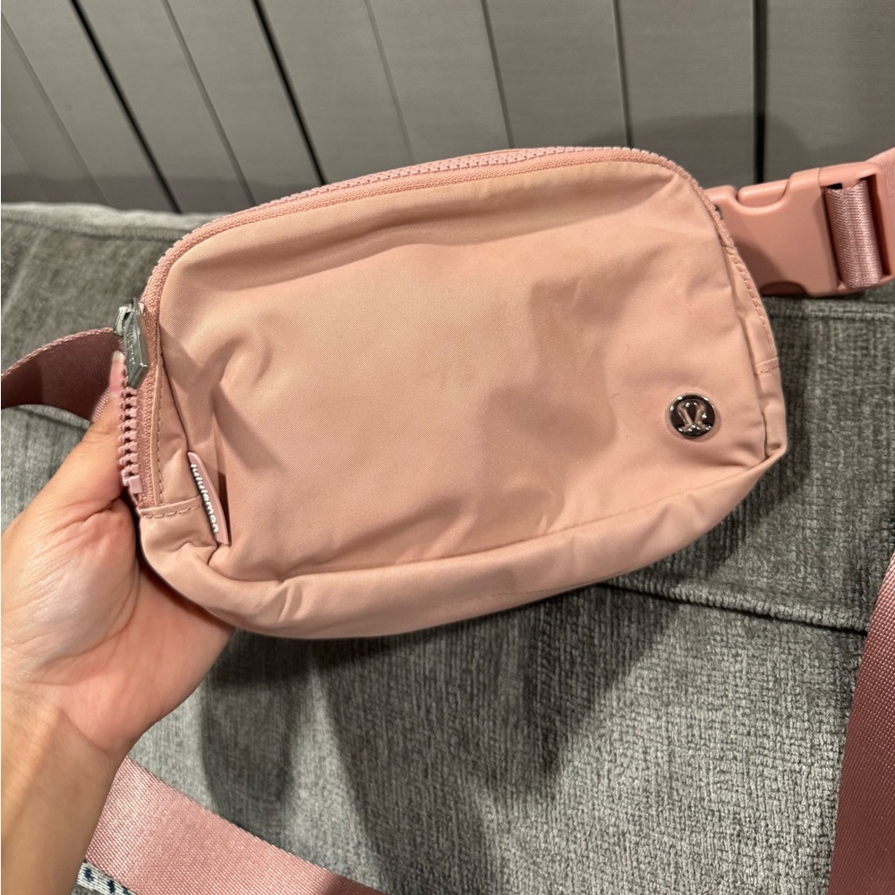 Lululemon Rose Belt Bag - Picture 3 of 8